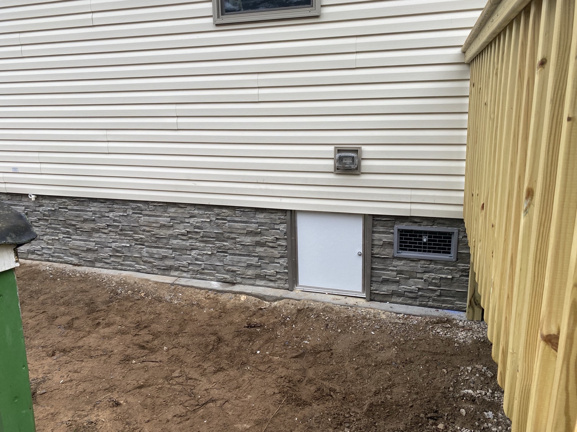 NOVIK MANUFACTURED STONE SIDING  HUGE SELECTION CALL FOR MORE INFORMATION